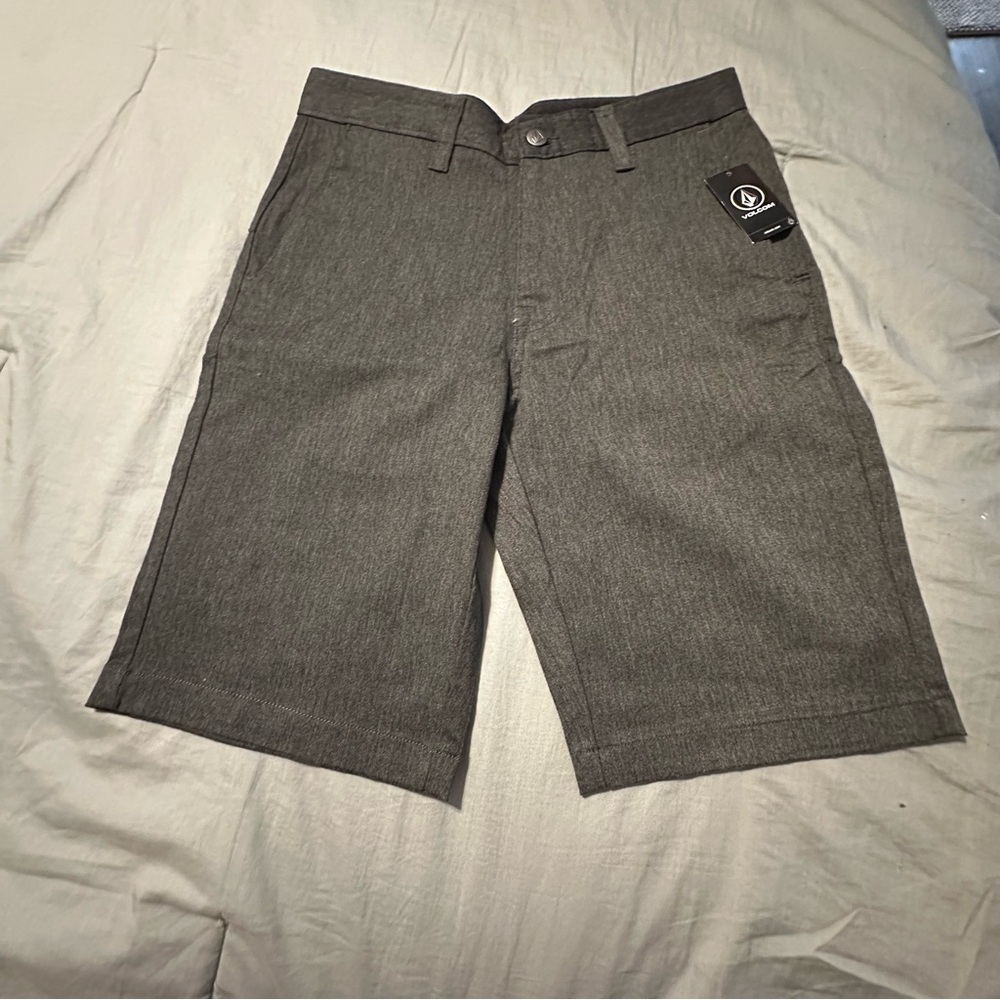 Volcom Frickin Chino Dark Gray‎ Shorts Men’s Size 28 New With Tags